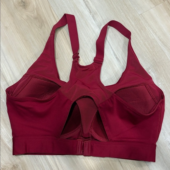 Gymshark Red Sports Bra - Picture 5 of 5